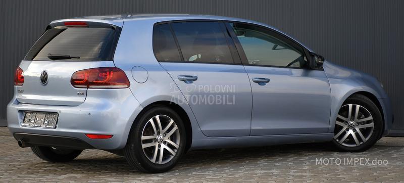 Volkswagen Golf 6 1.6 TDI/COMFORT/NAV