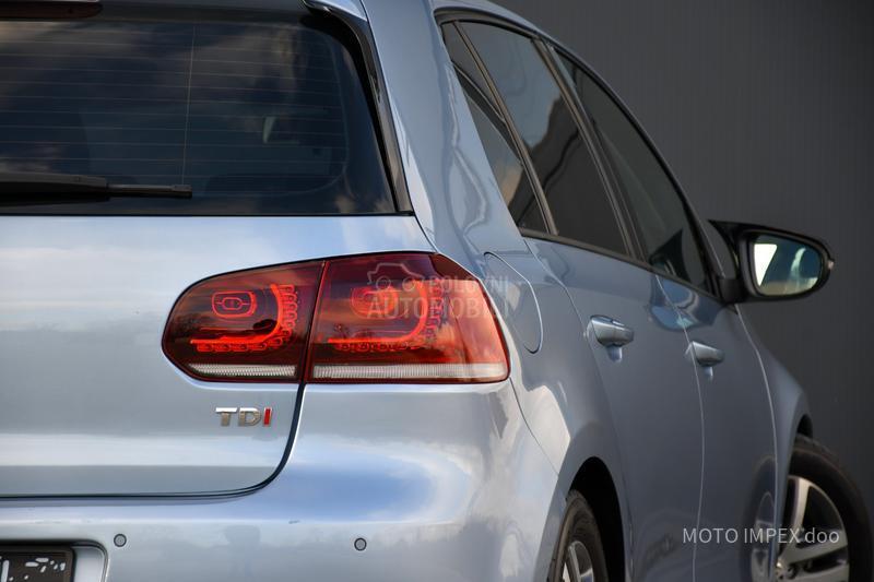 Volkswagen Golf 6 1.6 TDI/COMFORT/NAV