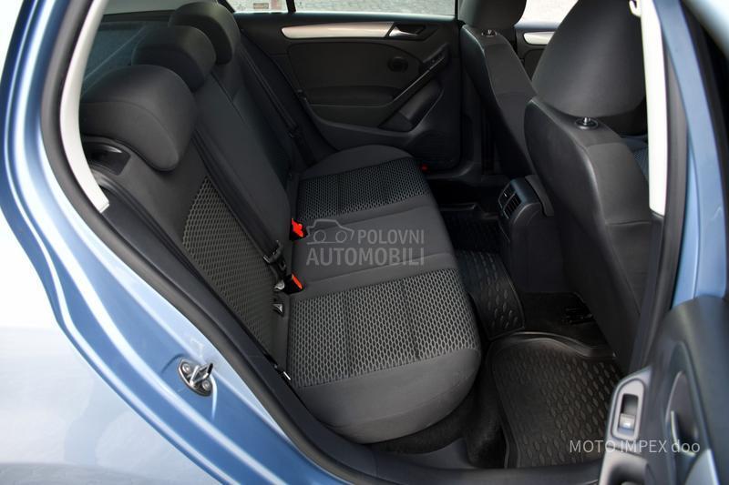 Volkswagen Golf 6 1.6 TDI/COMFORT/NAV