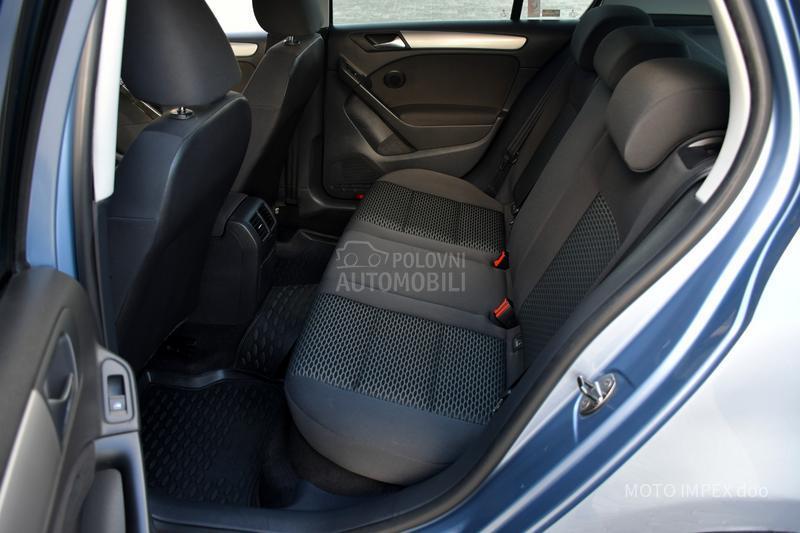 Volkswagen Golf 6 1.6 TDI/COMFORT/NAV