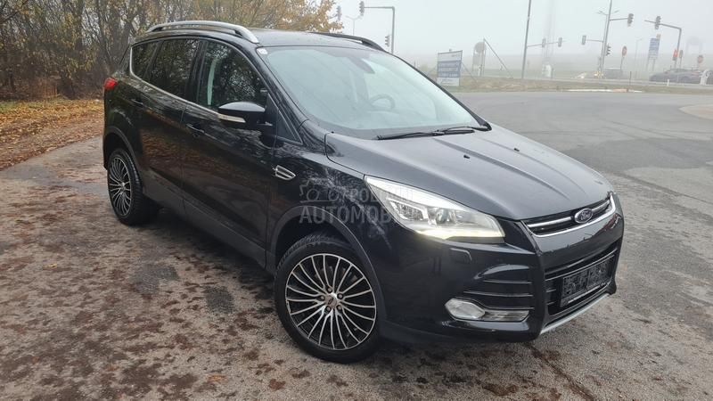 Ford Kuga TITANIUM