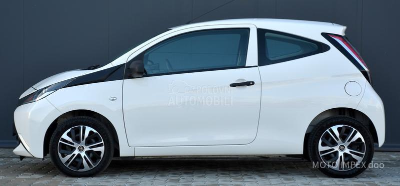 Toyota Aygo 1.0 VVTI / N0VA / CH