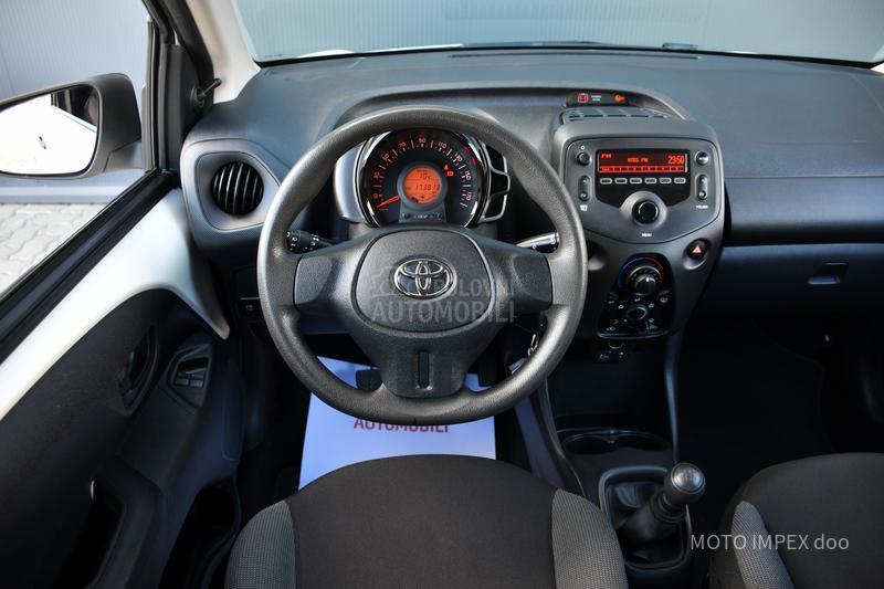 Toyota Aygo 1.0 VVTI / N0VA / CH