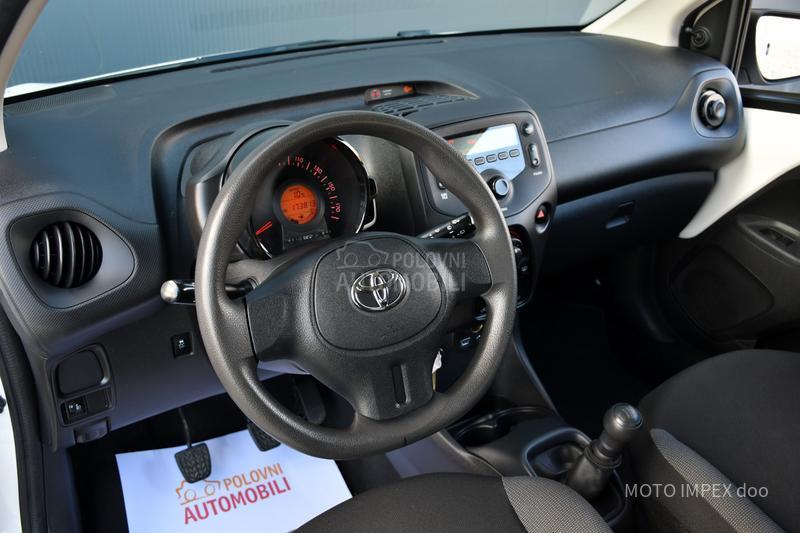 Toyota Aygo 1.0 VVTI / N0VA / CH