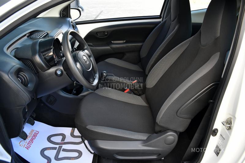 Toyota Aygo 1.0 VVTI / N0VA / CH