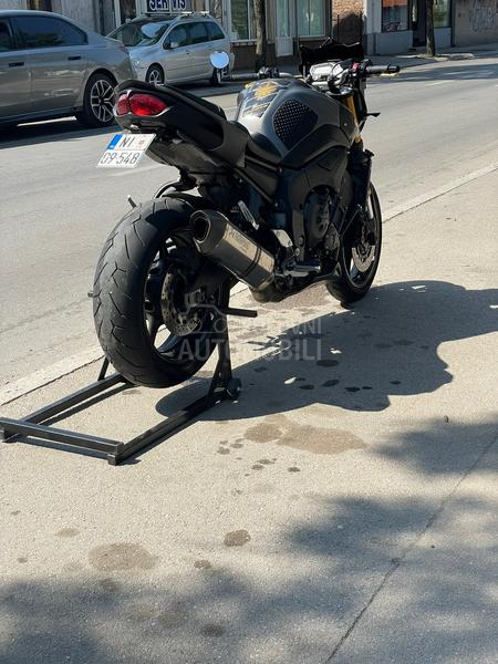 Yamaha FZ8