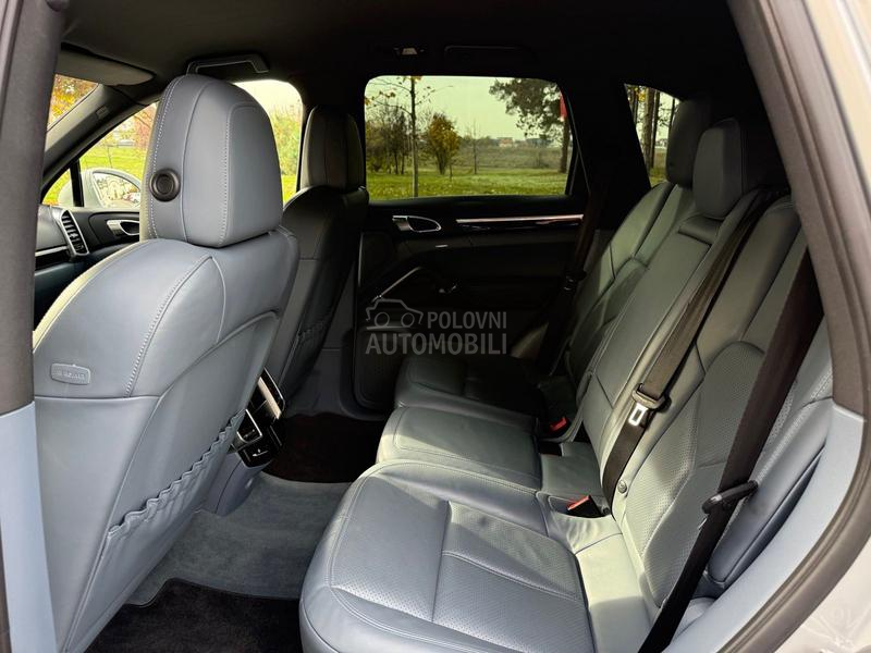 Porsche Cayenne XEN / LED