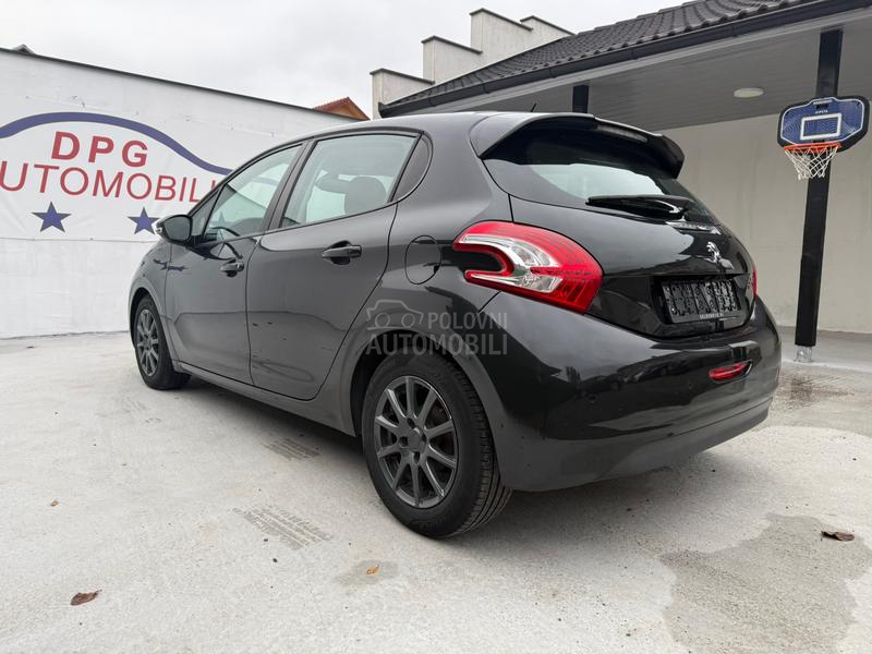 Peugeot 208 1.4HDI AUT/NAV/FUL