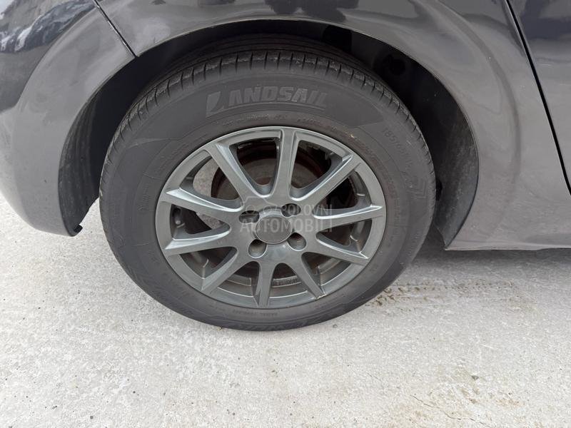Peugeot 208 1.4HDI AUT/NAV/FUL
