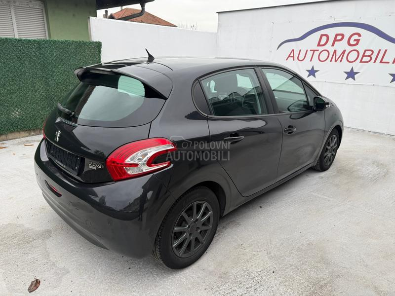 Peugeot 208 1.4HDI AUT/NAV/FUL