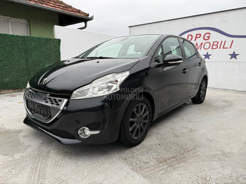 Peugeot 208 1.4HDI AUT/NAV/FUL