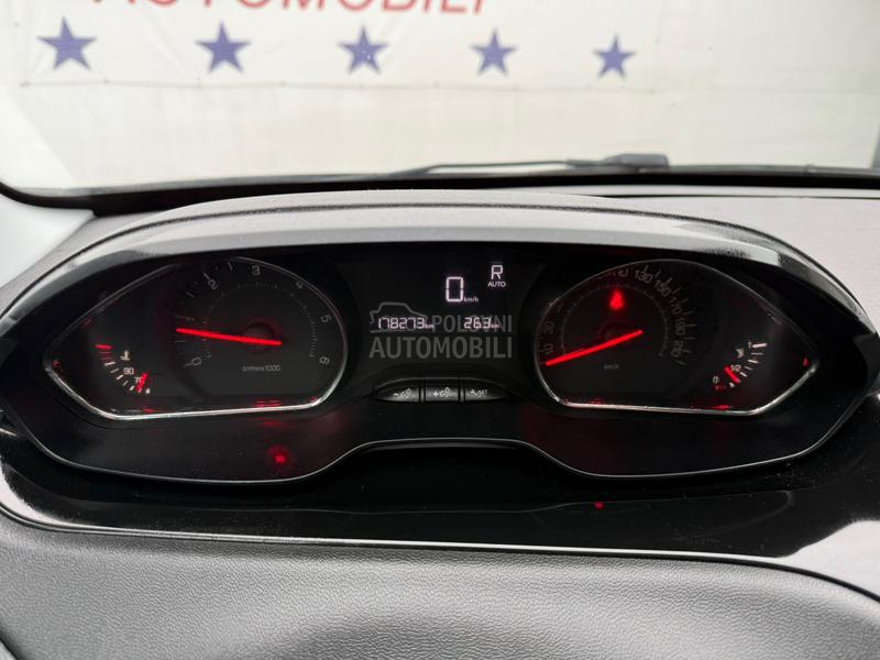 Peugeot 208 1.4HDI AUT/NAV/FUL