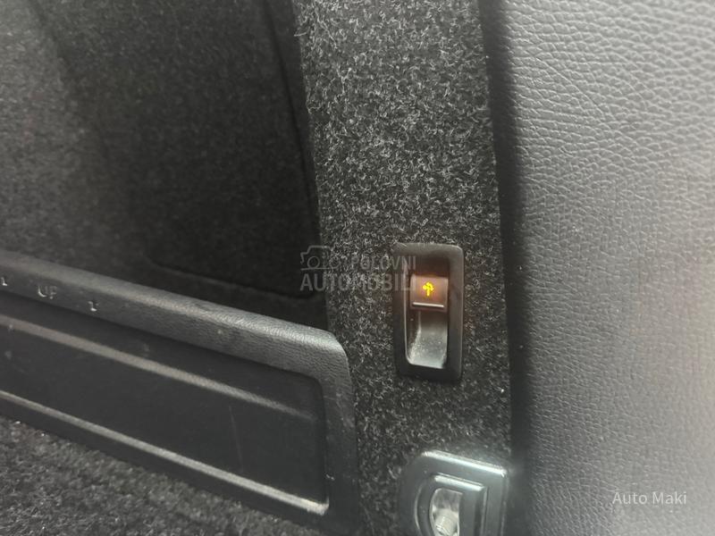 Volkswagen Passat B7 2.0 TDI DSG bluemo