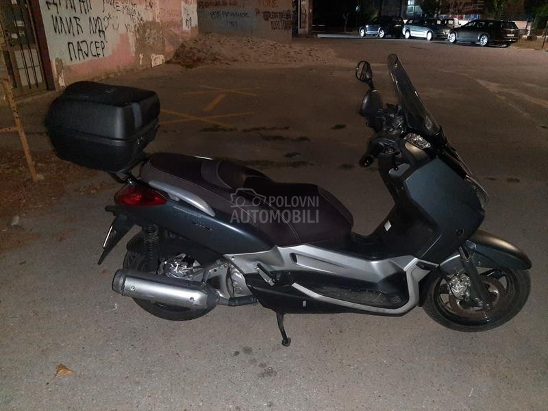 Yamaha 250xmax i
