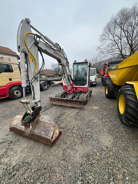Takeuchi TB260