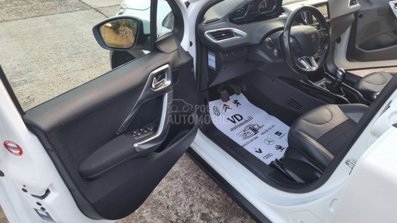 Peugeot 2008 ALLURE