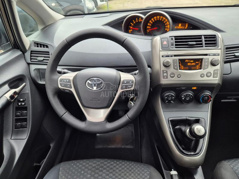 Toyota Verso 2.0d4d/NOVA/
