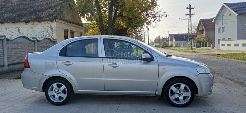 Chevrolet Aveo 
