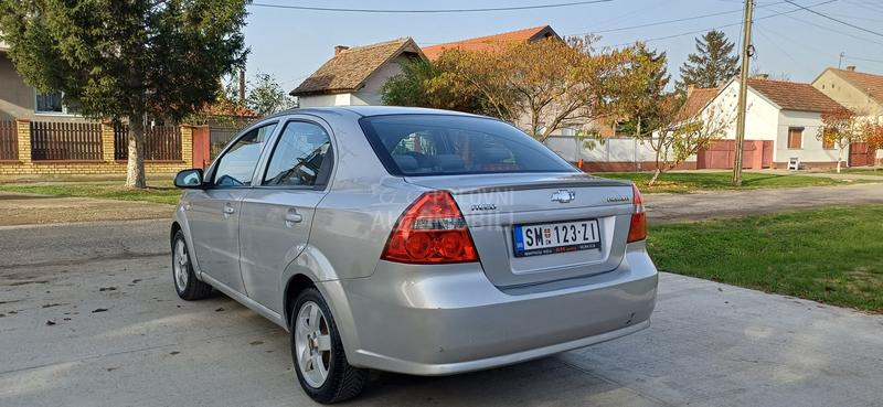 Chevrolet Aveo 