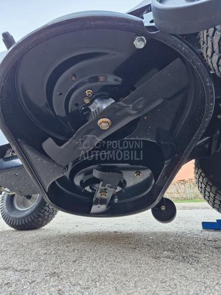 Traktor kosacica MTD Novo