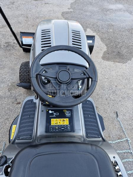 Traktor kosacica MTD Novo