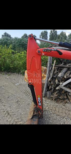JCB 8018