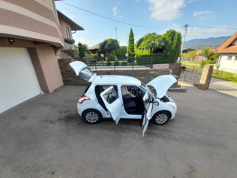 Suzuki Swift 4x4 UV0Z/CH kao NOOV