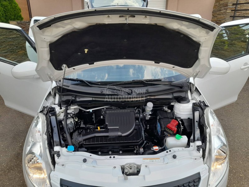 Suzuki Swift 4x4 UV0Z/CH kao NOOV