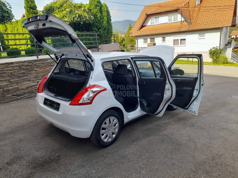 Suzuki Swift 4x4 UV0Z/CH kao NOOV