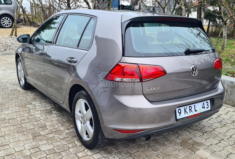 Volkswagen Golf 7 1.6TDI BLUEMOTION