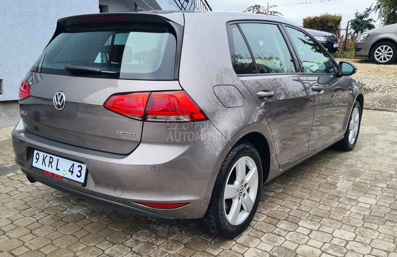 Volkswagen Golf 7 1.6TDI BLUEMOTION
