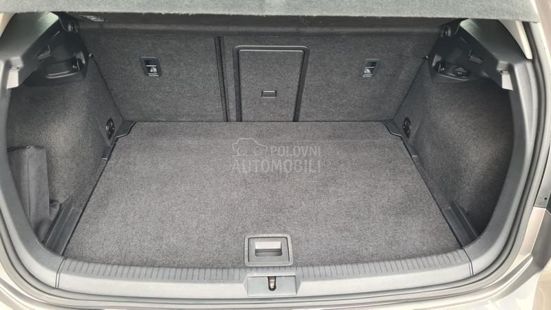 Volkswagen Golf 7 1.6TDI BLUEMOTION