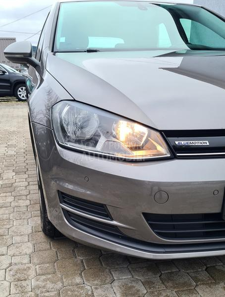 Volkswagen Golf 7 1.6TDI BLUEMOTION