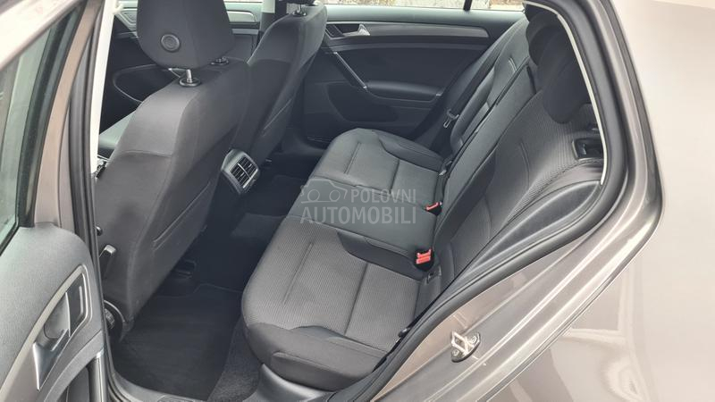 Volkswagen Golf 7 1.6TDI BLUEMOTION