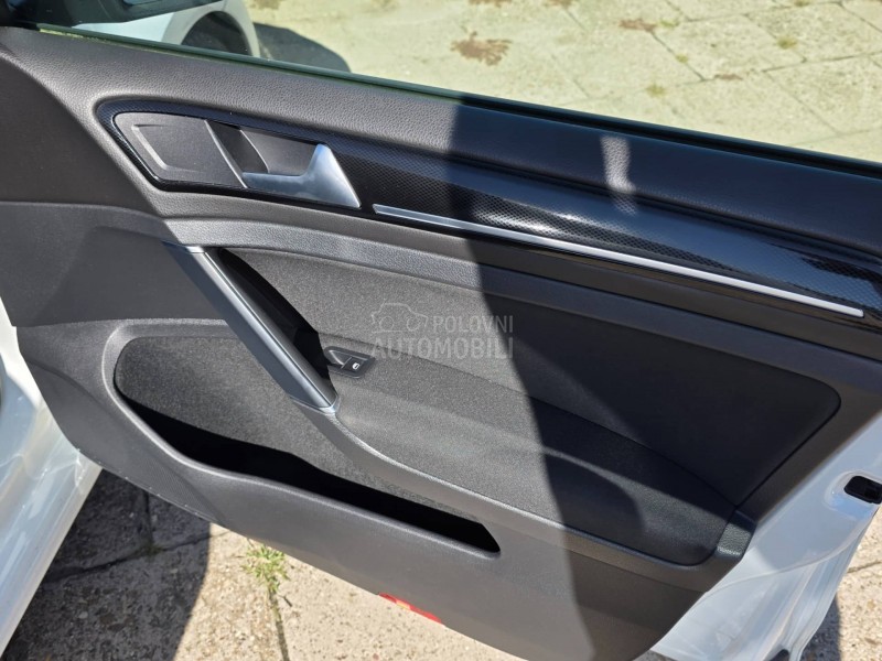 Volkswagen Golf 7 2.0tdi REG/SERV