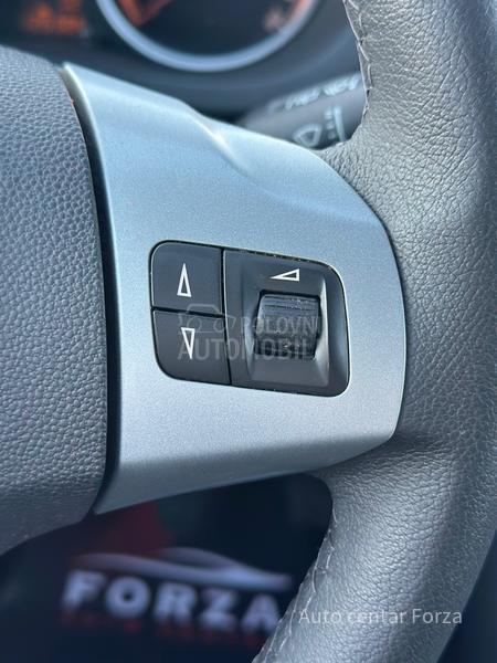 Opel Corsa D 126 000 k m