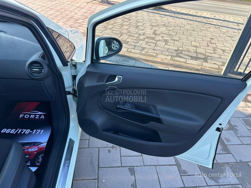 Opel Corsa D 126 000 k m