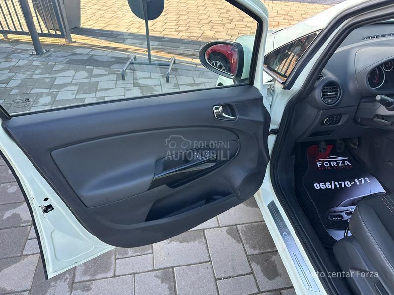 Opel Corsa D 126 000 k m