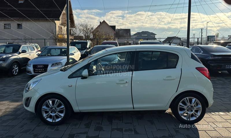 Opel Corsa D 126 000 k m