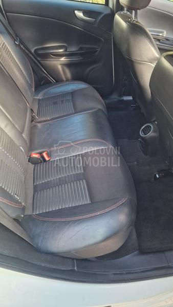 Alfa Romeo Giulietta 1.4       OCUVAN