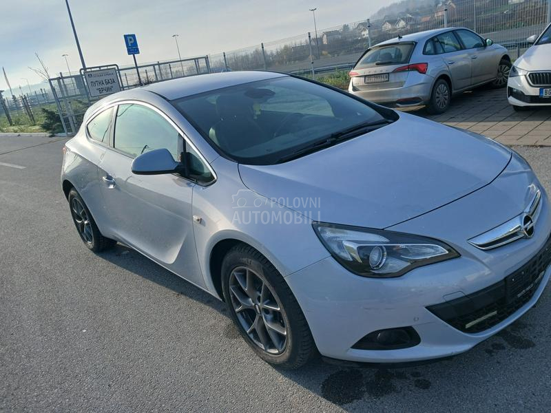 Opel Astra J gtc 180 konja