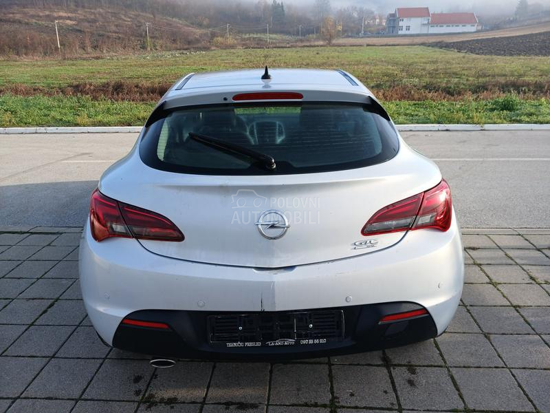 Opel Astra J gtc 180 konja