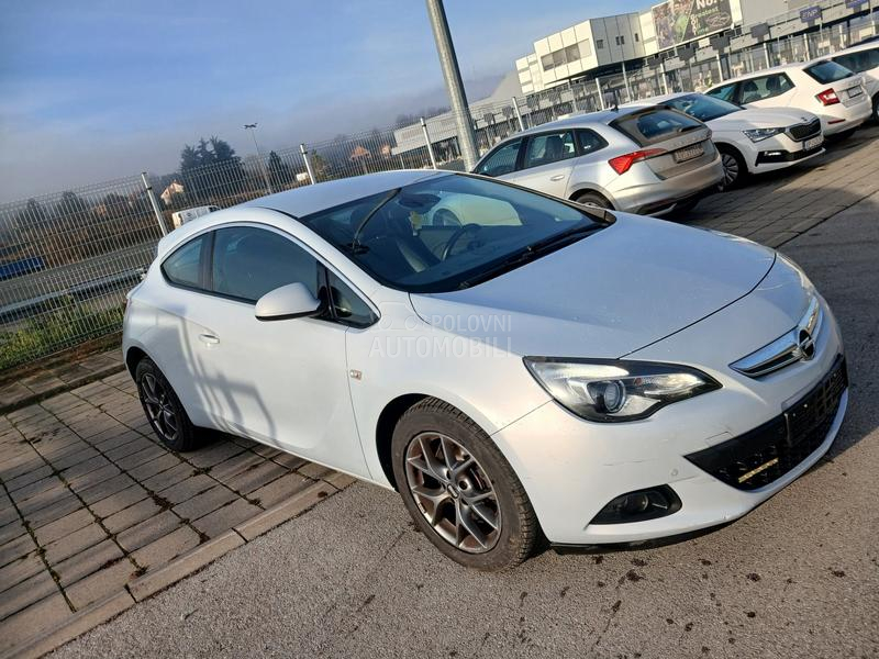 Opel Astra J gtc 180 konja