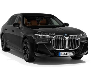 BMW M760e BW IG SKY TV