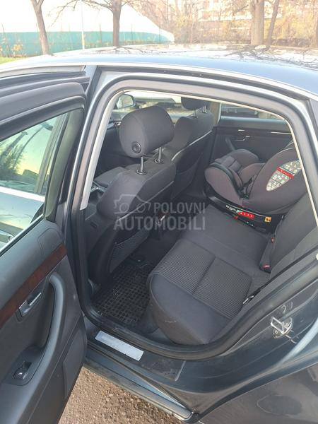 Audi A4 A4 B7 2.0 TDI S Line