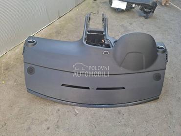 KOMANDNA TABLA za Peugeot 5008 od 2009. do 2014. god.