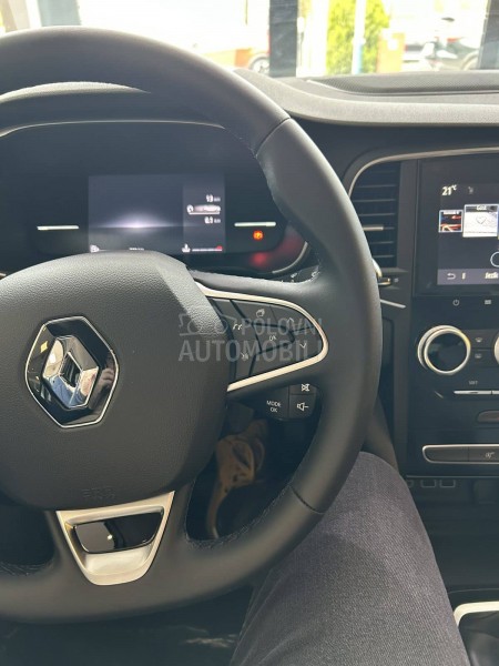 Renault Megane Techno TCe 140