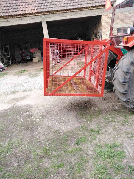 IMT Korpa za Traktor