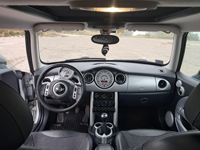MINI Cooper 1.6i