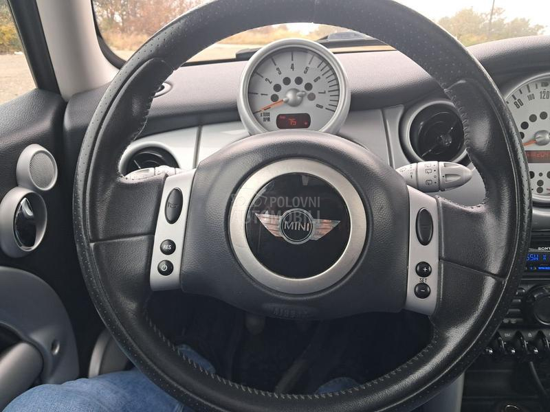 MINI Cooper 1.6i
